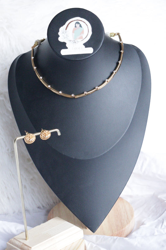 Gold plated Dimond round necklace