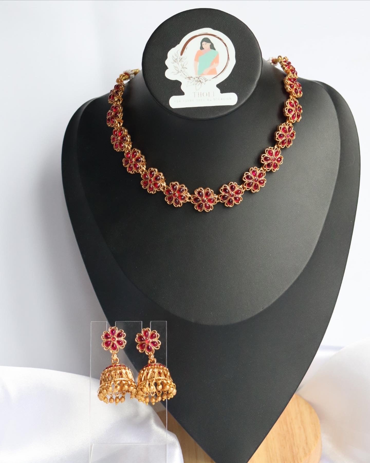 Floral drop necklace