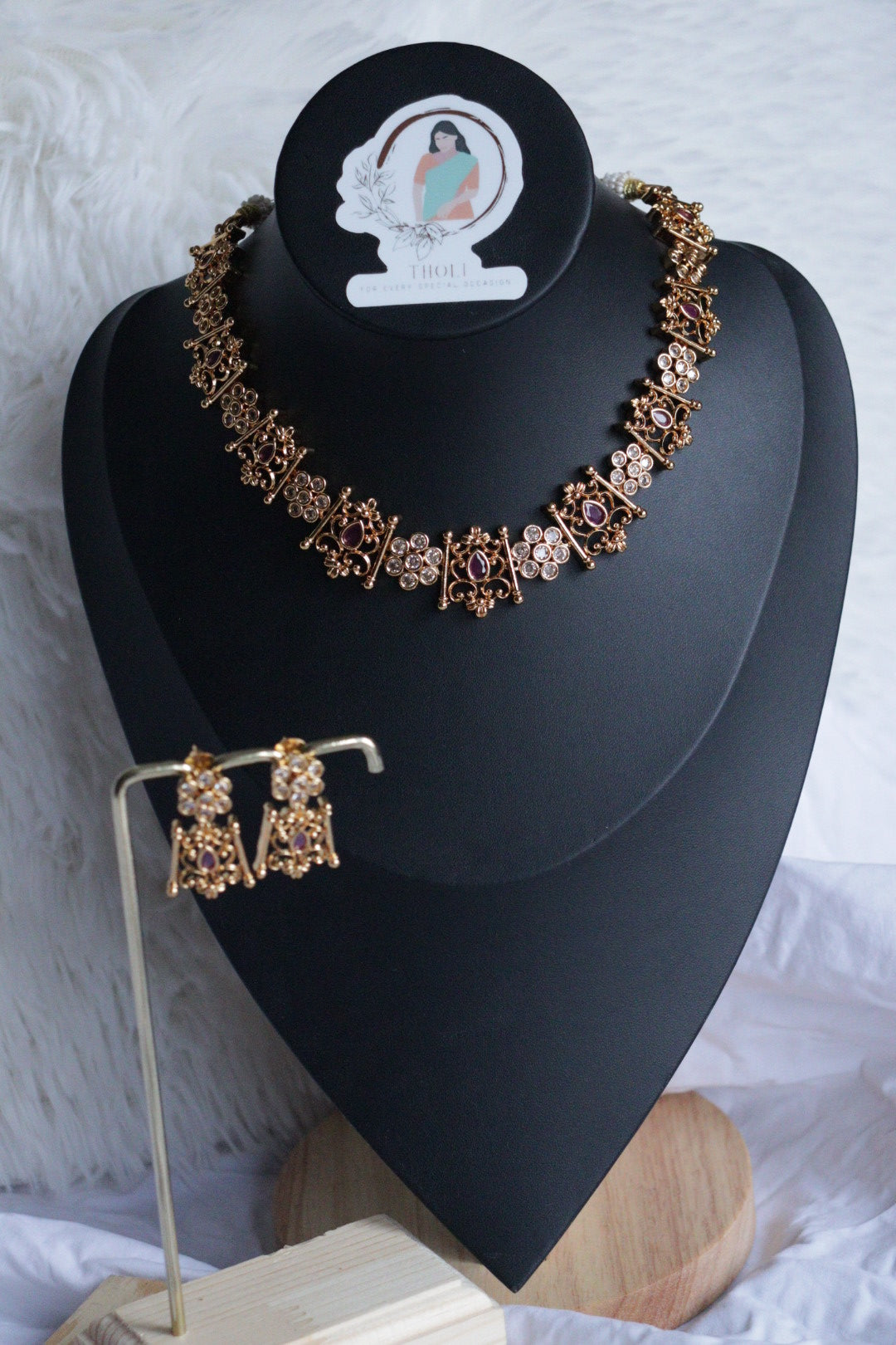 Gold plated short necklace