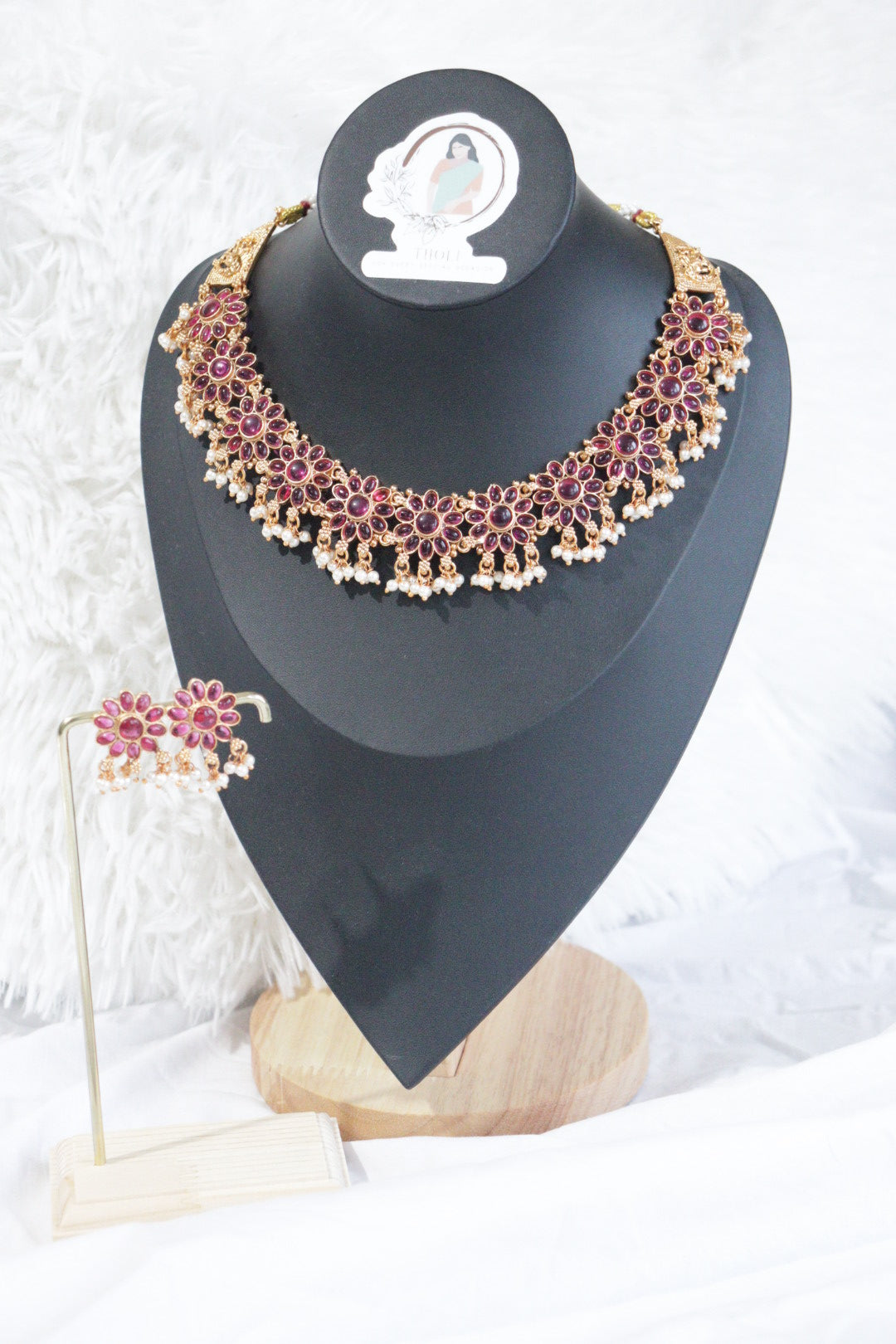 Floral Kemp short necklace