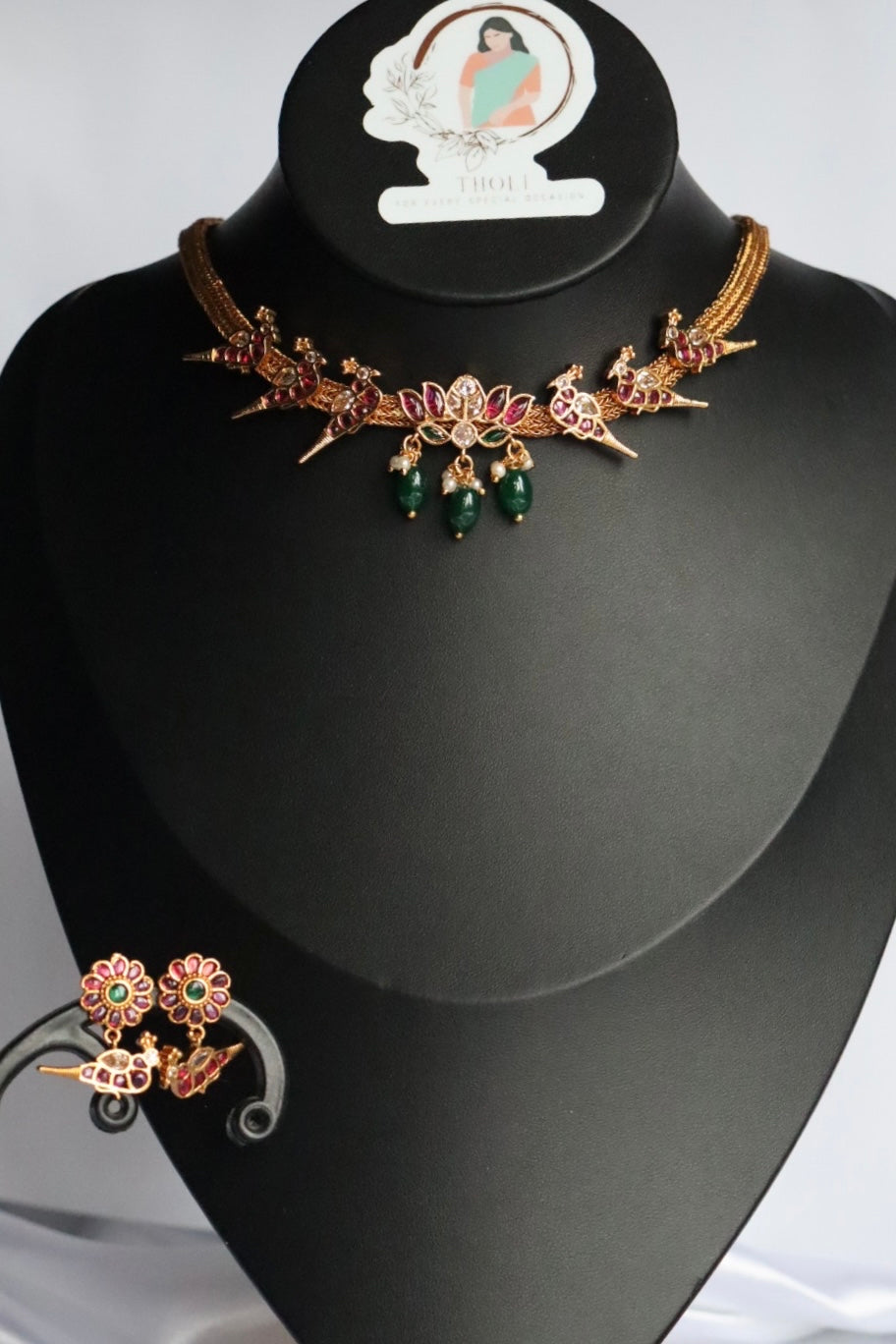 Lotus pakshi choker set