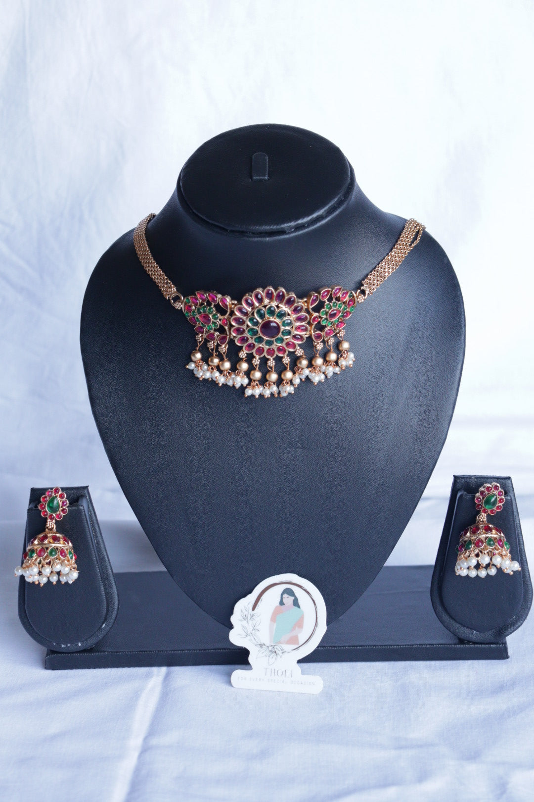 floral choker with Perls drops