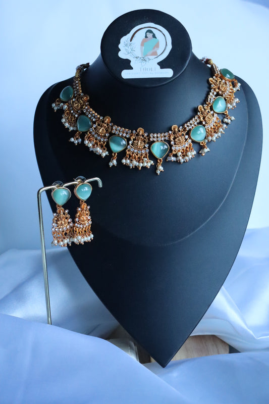 luxmi kemp necklace set