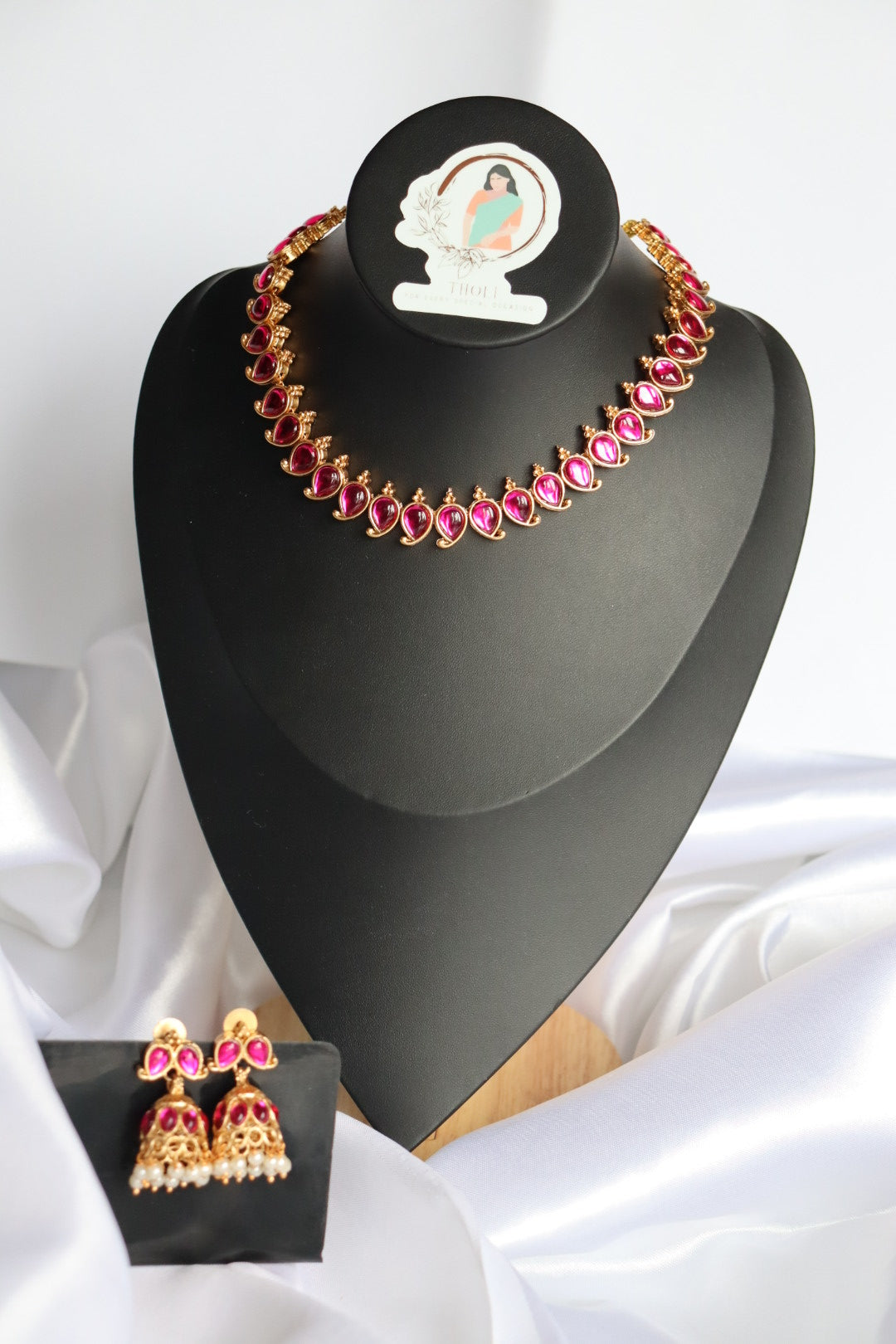 Mango drop necklace Pink