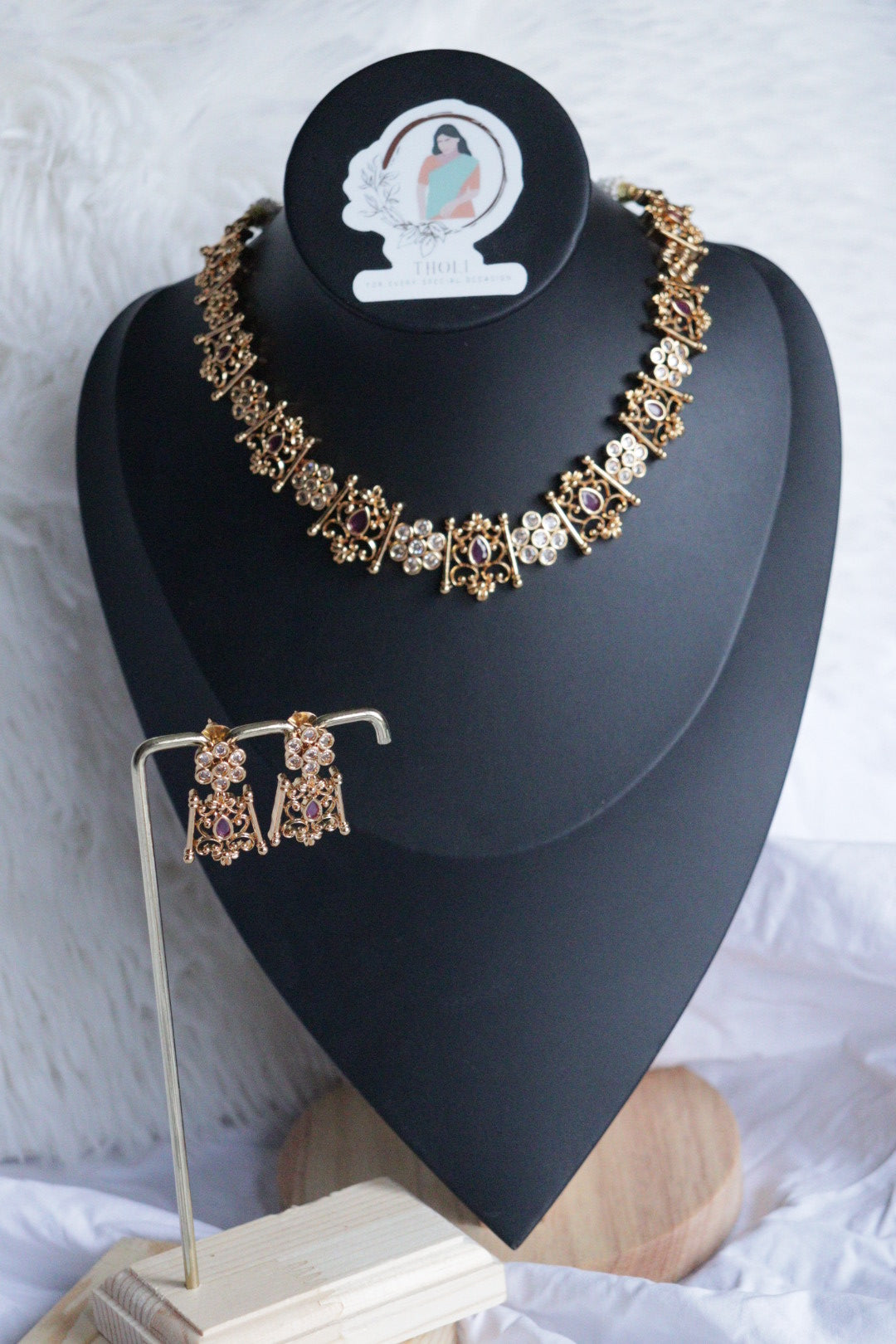 Gold plated short necklace